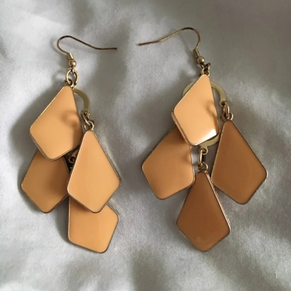 Peach tone chandelier earrings